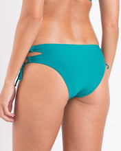 Load image into Gallery viewer, Image 05: Rio De Sol Bas Bottom Grove Madrid
