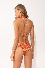 Load image into Gallery viewer, Model Back: Rio De Sol Bas Bottom Maracai Ibiza-Comfy
