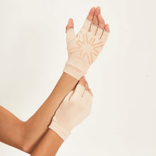 Load image into Gallery viewer, Image 05: Uv Line Gants Short Gloves Uni Chocolate Upf50+
