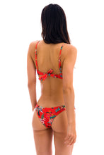 Load image into Gallery viewer, Model Back: Rio De Sol Ensemble Set Wildflowers Bra-Sport Lisboa
