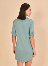 Load image into Gallery viewer, Model Back: Uv Line Chemise Shirtdress Copenhagen Water Green Upf50+
