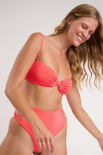 Load image into Gallery viewer, Image 07: Rio De Sol Ensemble Set Malibu-Folia Bandeau-Iris Highwaist-Spin-Iris
