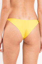 Load image into Gallery viewer, Image 07: Rio De Sol Bas Bottom Amarelo Cheeky-Crispy
