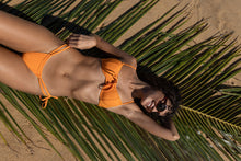Load image into Gallery viewer, Bottom Dots-Mango Pipa
