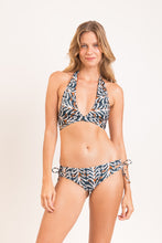 Load image into Gallery viewer, Model Front: Rio De Sol Bas Bottom Ikat Madrid
