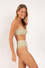 Load image into Gallery viewer, Image 04: Rio De Sol Bas Bottom Brisa-Pistache Hotpants
