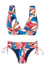 Load image into Gallery viewer, Product Front: Rio De Sol Ensemble Set Maui Halter-Cos Madrid
