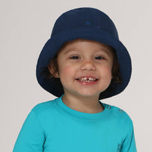 Load image into Gallery viewer, Model Front: Uv Line Bob Hat Napoli Basic Kids Nac Inf Navy Blue Upf50+
