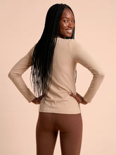 Load image into Gallery viewer, Image 05: Uv Line T-Shirt Longsleeve Fem New Fit Sand Upf50+
