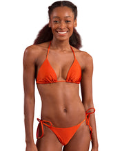 Load image into Gallery viewer, Gallery: Rio De Sol Ensemble Set Shimmer-Paprica Tri-Inv Cheeky-Tie
