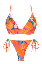 Load image into Gallery viewer, Product Front: Rio De Sol Ensemble Set Orange-Bloom Tri-Cos Ibiza
