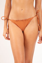 Load image into Gallery viewer, Gallery: Rio De Sol Bas Bottom Shimmer-Nocciola Frufru

