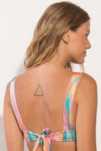 Load image into Gallery viewer, Image 06: Rio De Sol Haut Top River Halter-Cos
