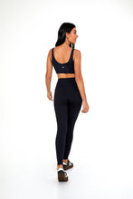 Load image into Gallery viewer, Model Back: Alto Giro Fitness Haut Top Bodytex Regata Preto
