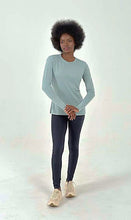 Load image into Gallery viewer, Product Front: Uv Line T-Shirt Longsleeve Fem New Fit Verde Agua Upf50+
