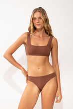 Load image into Gallery viewer, Model Front: Rio De Sol Ensemble Set Sand-Cappuccino Mary Essential-Comfy

