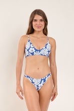 Load image into Gallery viewer, Model Front: Wednesday In Hawaii By Rio De Sol Haut Top Pua-Pacifica Hana
