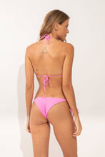 Load image into Gallery viewer, Model Back: Rio De Sol Ensemble Set Crespinho-Rosa Tri-Inv Cheeky-Tie
