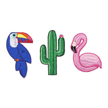 Load image into Gallery viewer, Product Front: Sunnylife Games/Activities Badges Tropical
