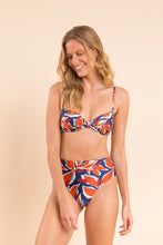 Load image into Gallery viewer, Image 12: Rio De Sol Bas Bottom Leaves Hotpants
