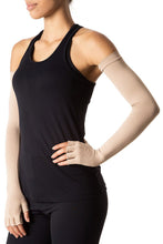 Load image into Gallery viewer, Model Front: Uv Line Gants Extra Long Gloves Uni Chocolate Upf50+
