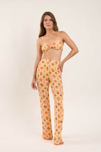 Load image into Gallery viewer, Model Front: Rio De Sol Pantalon De Plage Mosaico Pants Lana
