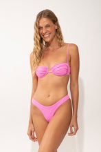 Load image into Gallery viewer, Model Front: Rio De Sol Bas Bottom Crespinho-Rosa Nara

