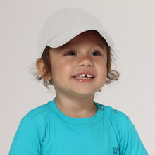 Load image into Gallery viewer, Model Front: Uv Line Casquette Cap Baby Colors Areia Upf50+
