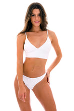 Load image into Gallery viewer, Model Front: Rio De Sol Ensemble Set Cotele-Branco Tri-Tank Comfy
