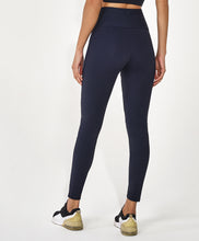 Load image into Gallery viewer, Model Back: Alto Giro Fitness Bas Legging Hyper Linhas Fusionadas Preto
