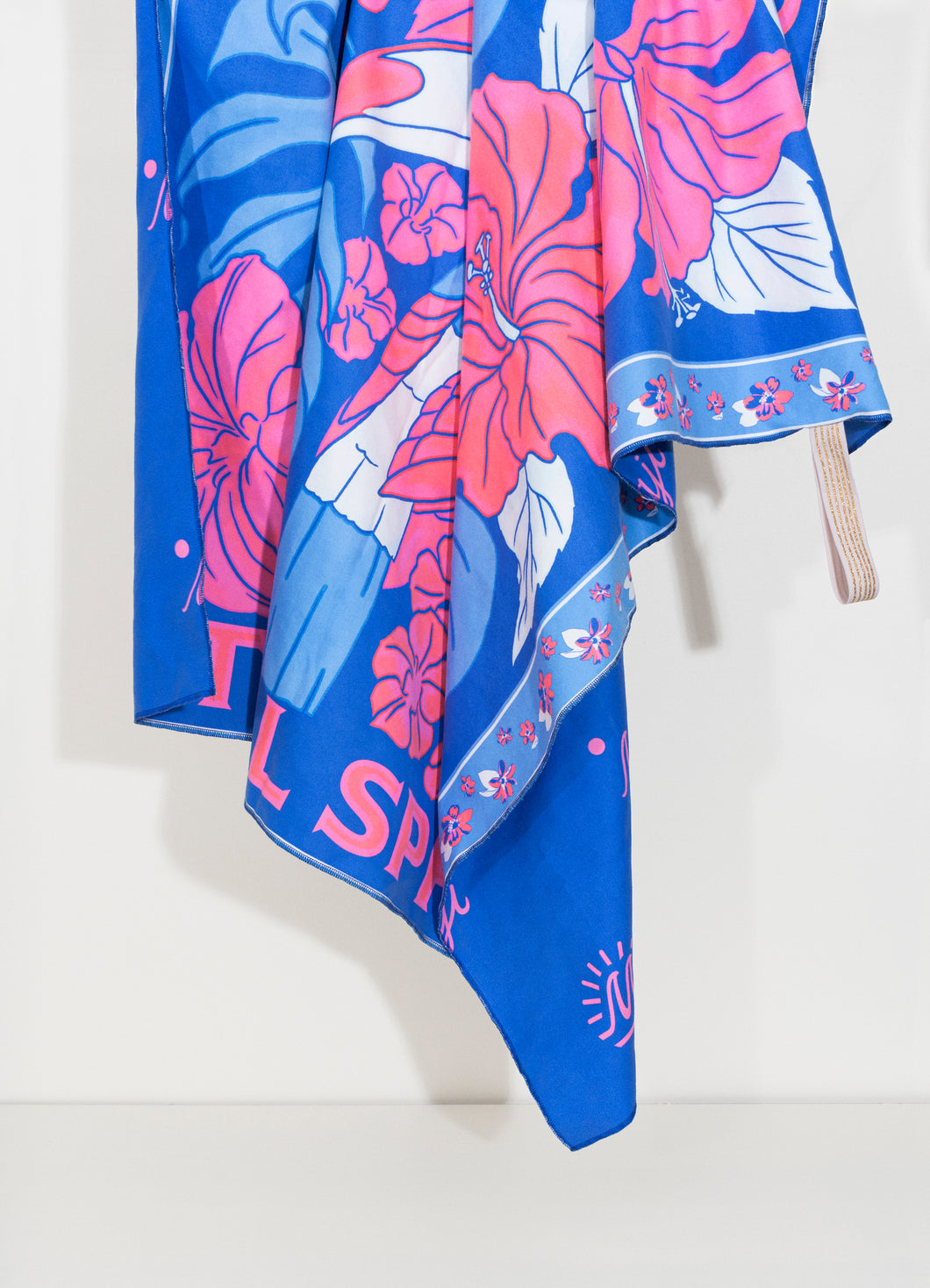 Always Blooming Florelia Towel