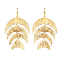 Load image into Gallery viewer, Earrings Taiana Gold Hipenema
