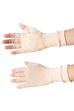 Load image into Gallery viewer, Medium Glove Beige UPF50+
