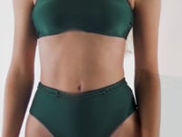 Load and play video in Gallery viewer, Video: Rio De Sol Bas Bottom Palace Hotpants
