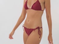 Load and play video in Gallery viewer, Video: Rio De Sol Ensemble Set Touch-Carmim Frufru
