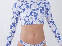 Load and play video in Gallery viewer, Video: Rio De Sol Haut Top Pua-Pacifica Reef
