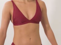 Load and play video in Gallery viewer, Video: Rio De Sol Ensemble Set Touch-Carmim Alba Nice
