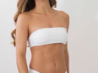Load and play video in Gallery viewer, Video: Rio De Sol Haut Top Sand-White Bandeau-Reto
