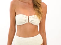 Load and play video in Gallery viewer, Video: Rio De Sol Bas Bottom Brisa-Offwhite Hotpants
