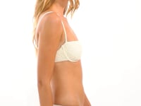 Load and play video in Gallery viewer, Video: Rio De Sol Bas Bottom Brisa-Offwhite Essential
