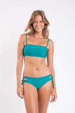 Load image into Gallery viewer, Model Front: Rio De Sol Bas Bottom Grove Madrid
