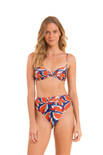Load image into Gallery viewer, Model Front: Rio De Sol Bas Bottom Leaves Hotpants
