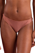 Load image into Gallery viewer, Gallery: Rio De Sol Bas Bottom Shimmer-Copper Essential
