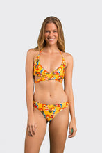 Load image into Gallery viewer, Model Front: Rio De Sol Bas Bottom Stories Ciao
