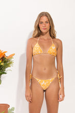 Load image into Gallery viewer, Model Front: Rio De Sol Bas Bottom Sunny-Forest Lacinho
