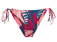 Load image into Gallery viewer, Model Front: Rio De Sol Bas Bottom Yucca Comfort
