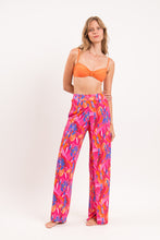 Load image into Gallery viewer, Model Front: Rio De Sol Pantalon De Plage Flavors Wide Pants
