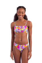 Load image into Gallery viewer, Model Front: Rio De Sol Ensemble Set Dreams Bandeau-Reto Nice-Fio
