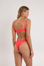 Load image into Gallery viewer, Model Back: Rio De Sol Ensemble Set Malibu-Folia Agnes Cali
