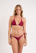 Load image into Gallery viewer, Model Front: Rio De Sol Ensemble Set Touch-Carmim Tri-Inv Amora
